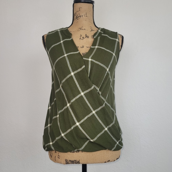 a.n.a Tops - A New Approach Sleeveless Faux Wrap Front Blouse Green Size Small